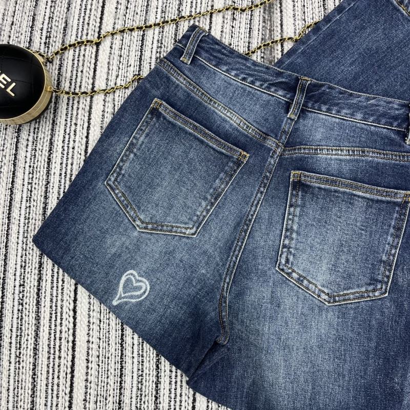 Chanel Jeans